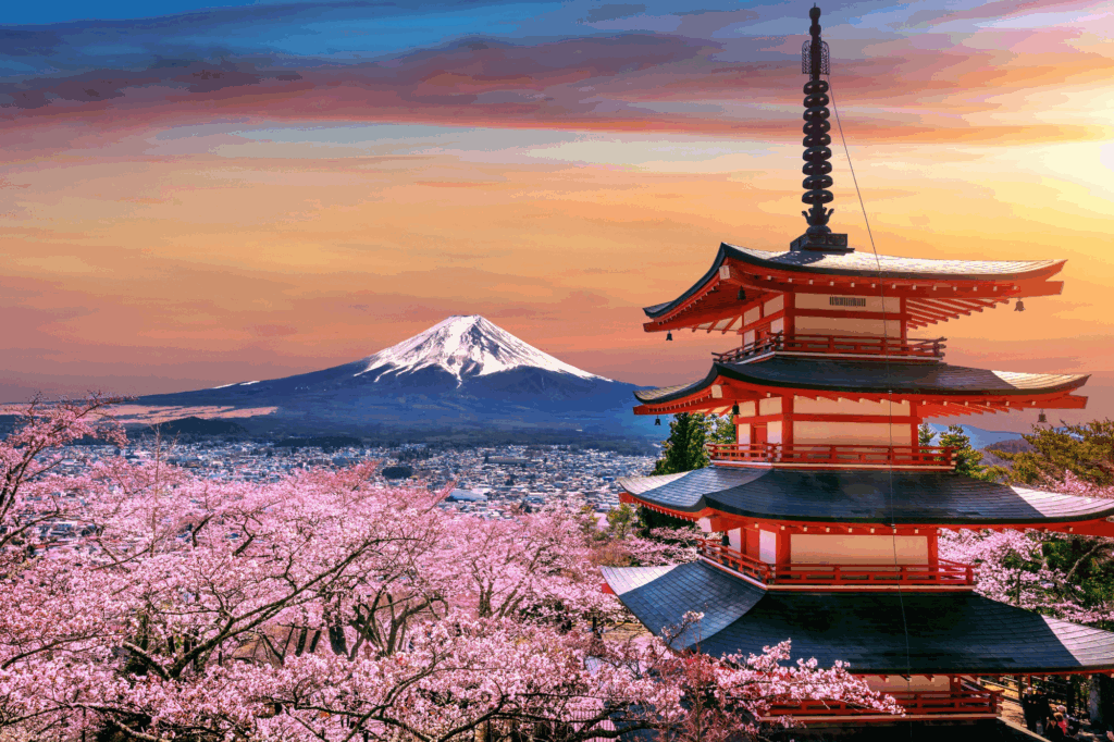 La Pagoda Chureito con cerezos 'Sakura' en flor y vista al fondo del Monte Fuji nevado. Imagen decorativa